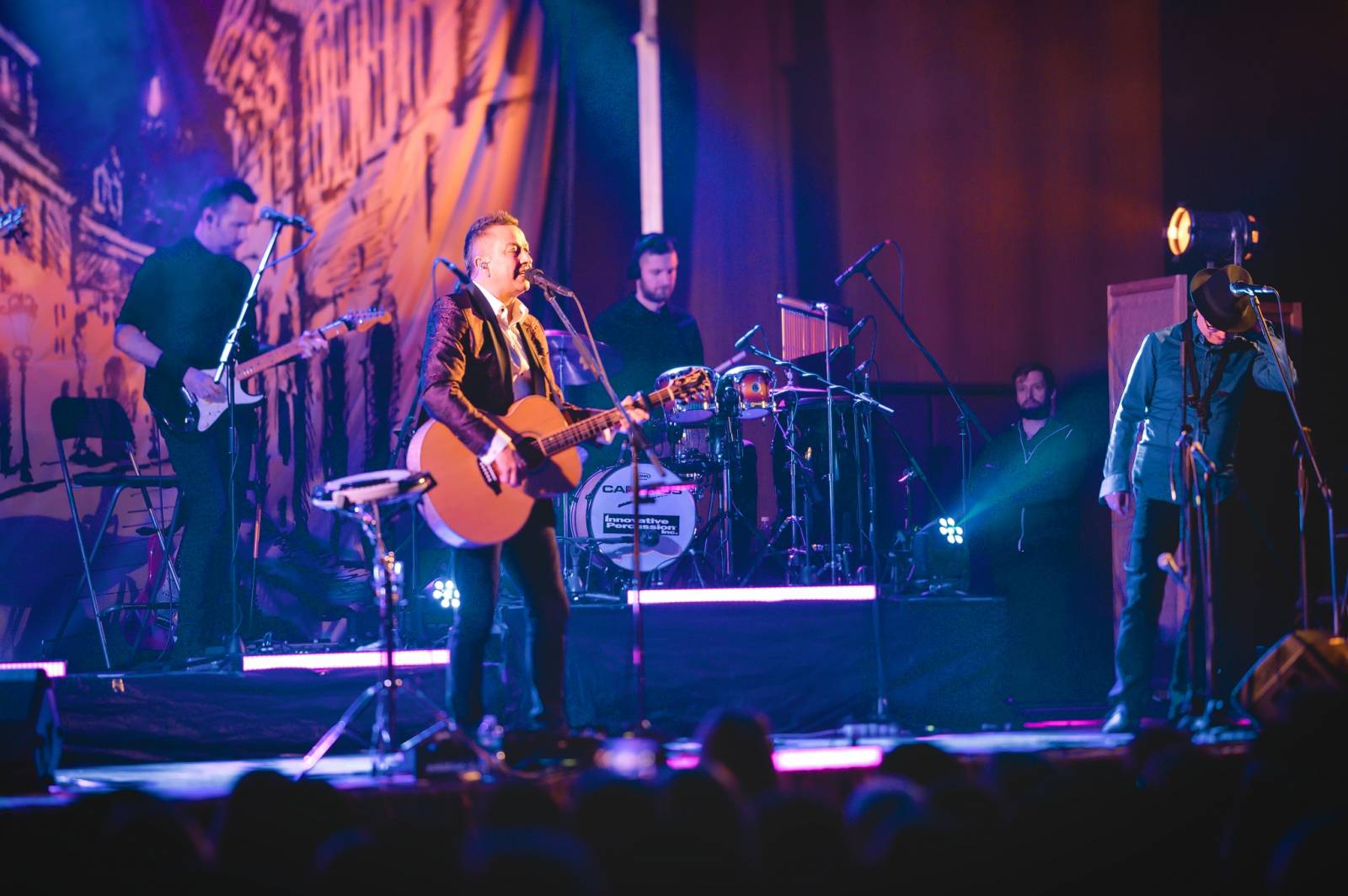 Petr Bende vyrazil na vánoční turné, Forum v rodné Třebíči beznadějně vyprodal
