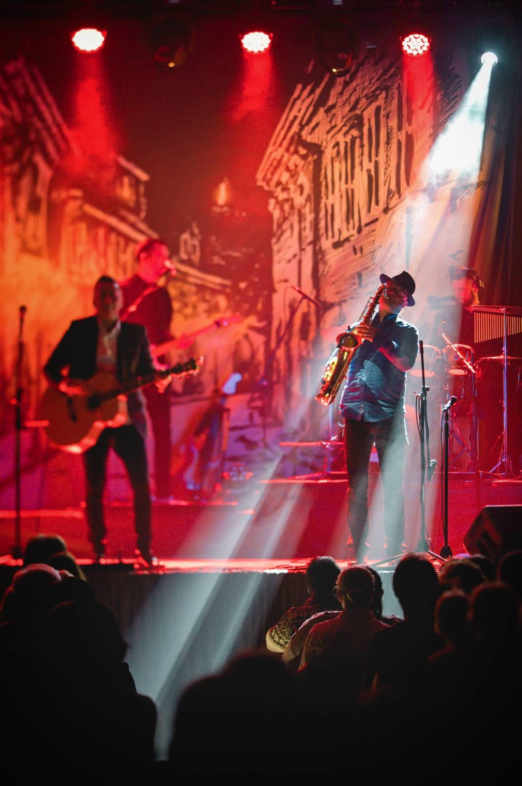 Petr Bende vyrazil na vánoční turné, Forum v rodné Třebíči beznadějně vyprodal