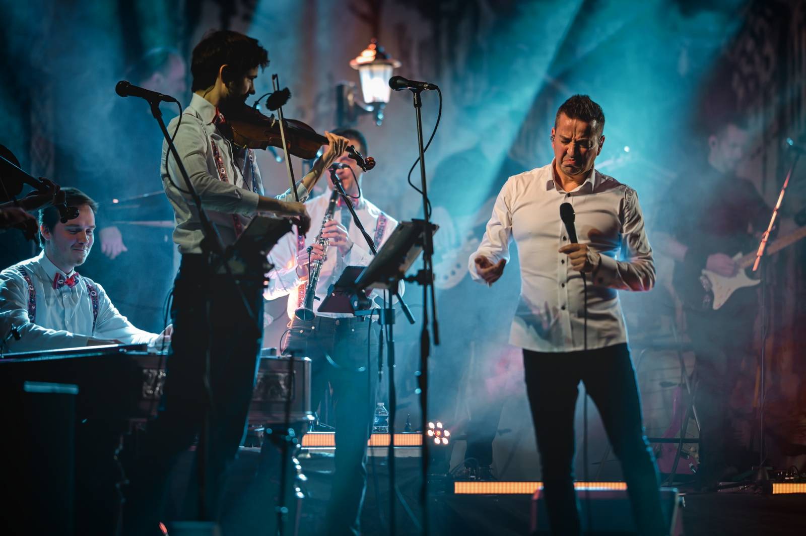 Petr Bende vyrazil na vánoční turné, Forum v rodné Třebíči beznadějně vyprodal