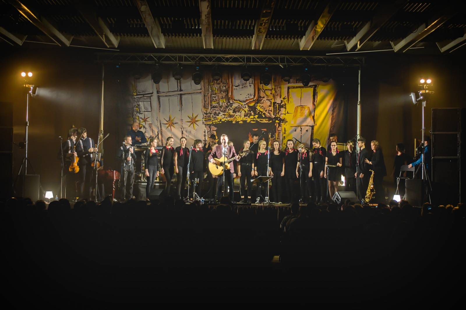 Petr Bende vyrazil na vánoční turné, Forum v rodné Třebíči beznadějně vyprodal