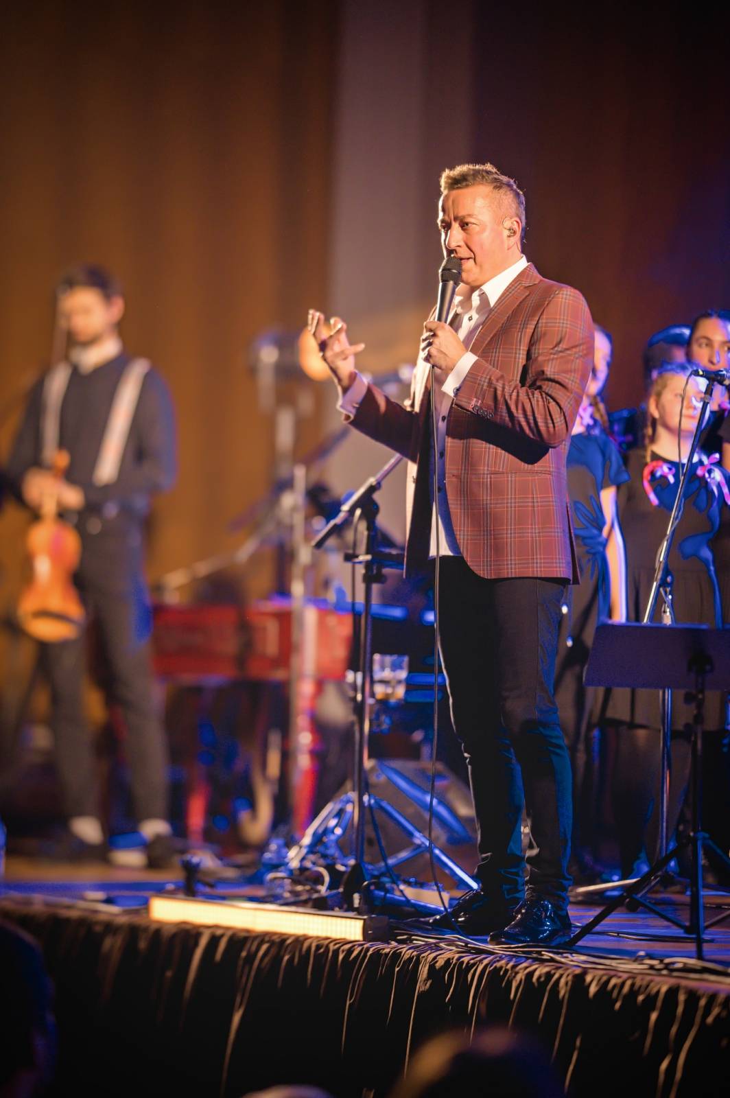 Petr Bende vyrazil na vánoční turné, Forum v rodné Třebíči beznadějně vyprodal