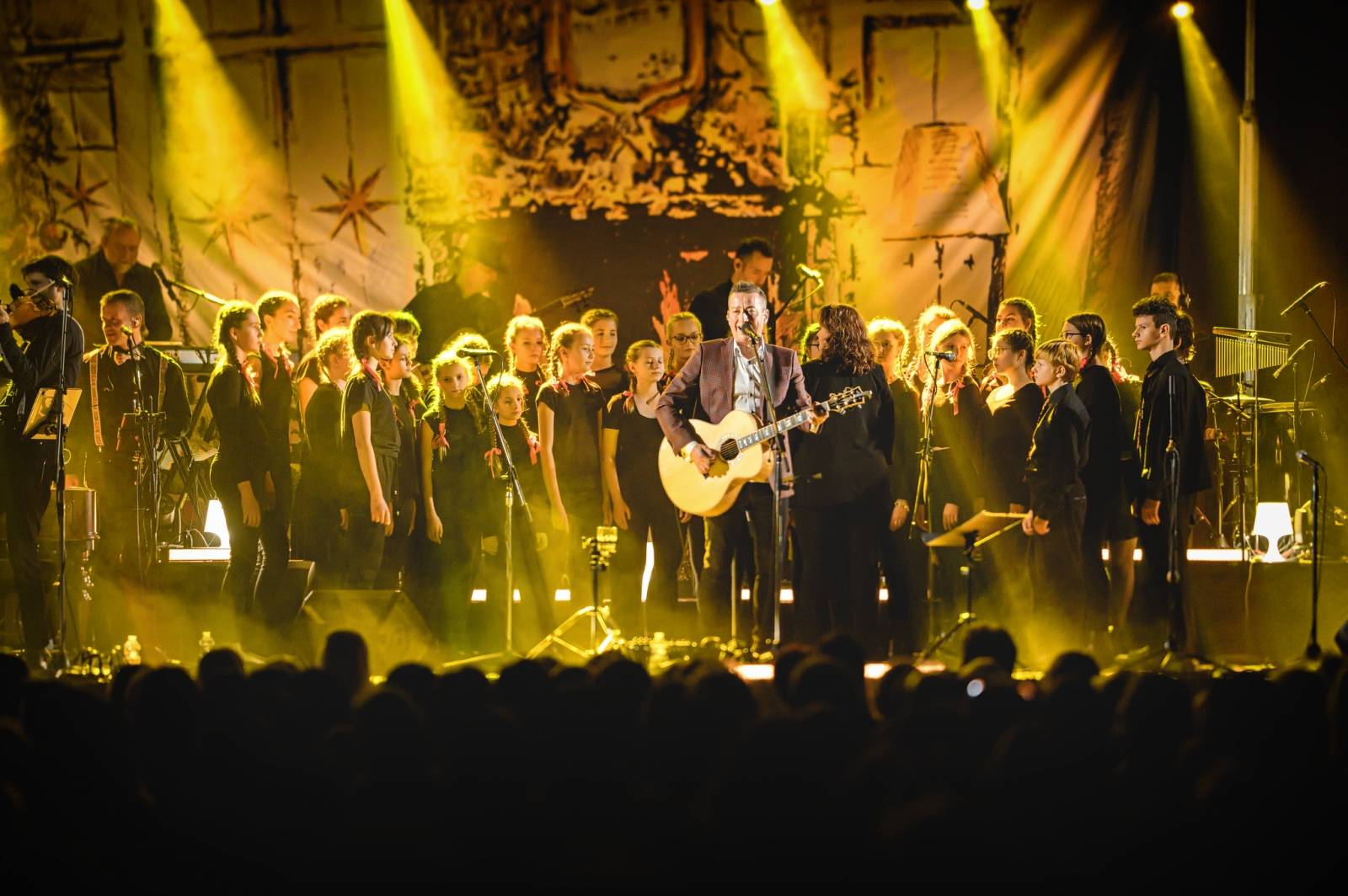 Petr Bende vyrazil na vánoční turné, Forum v rodné Třebíči beznadějně vyprodal