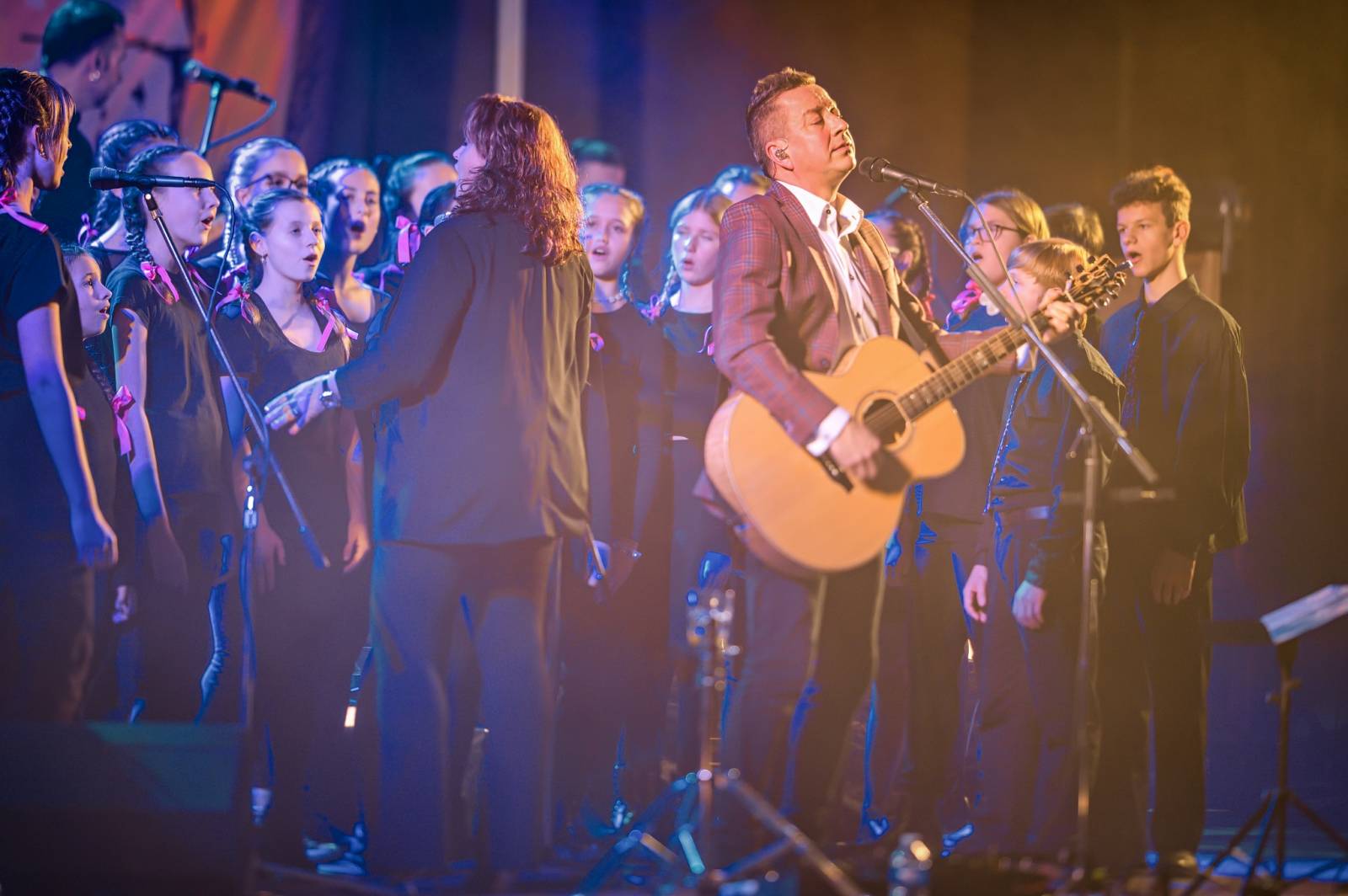 Petr Bende vyrazil na vánoční turné, Forum v rodné Třebíči beznadějně vyprodal