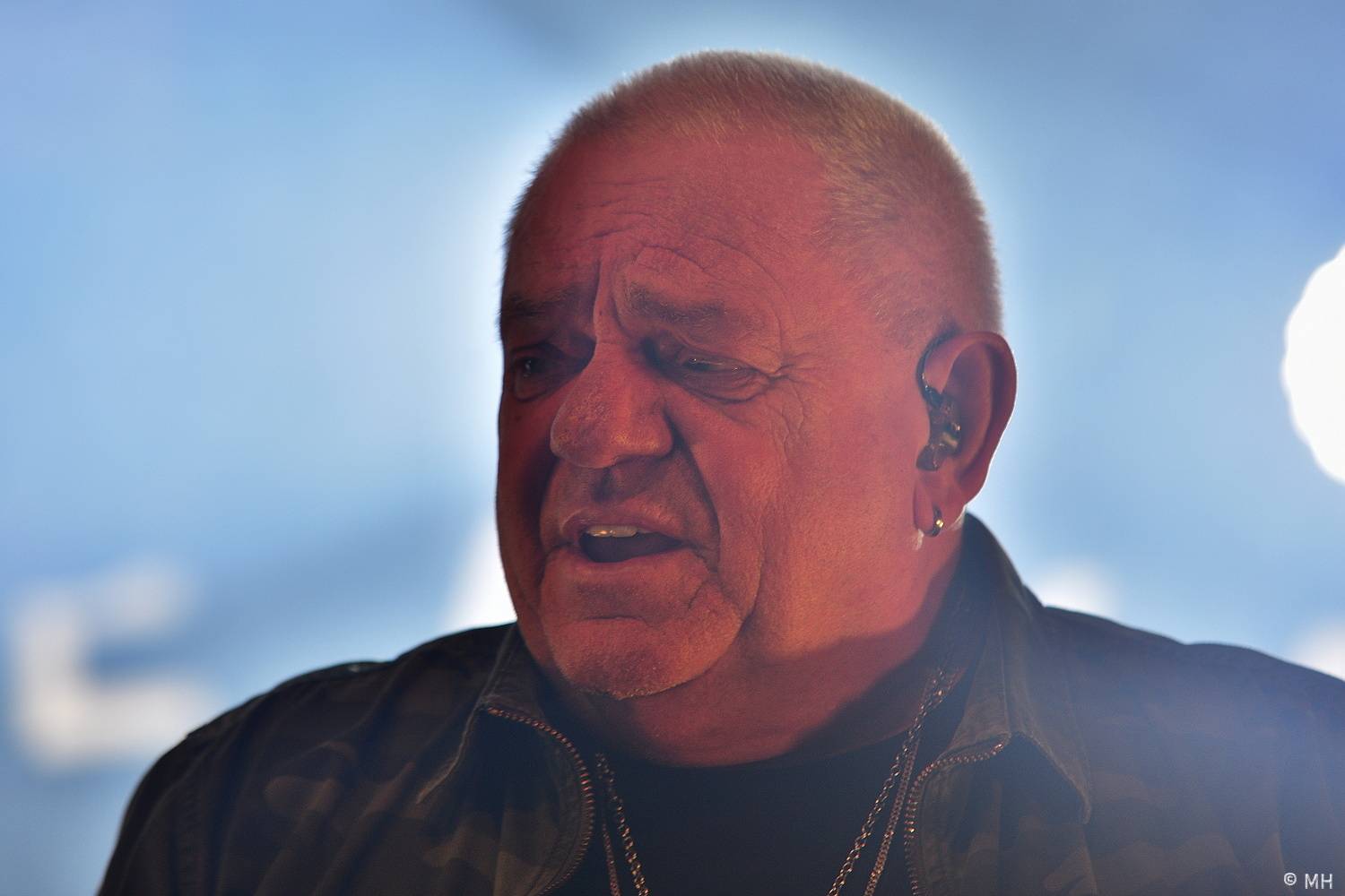 Rok 2022 objektivem fotografů | Martin Hanáček fotil Rock for JK Manětín, Kurtizány z 25. Avenue, Lordi nebo Znouzectnost