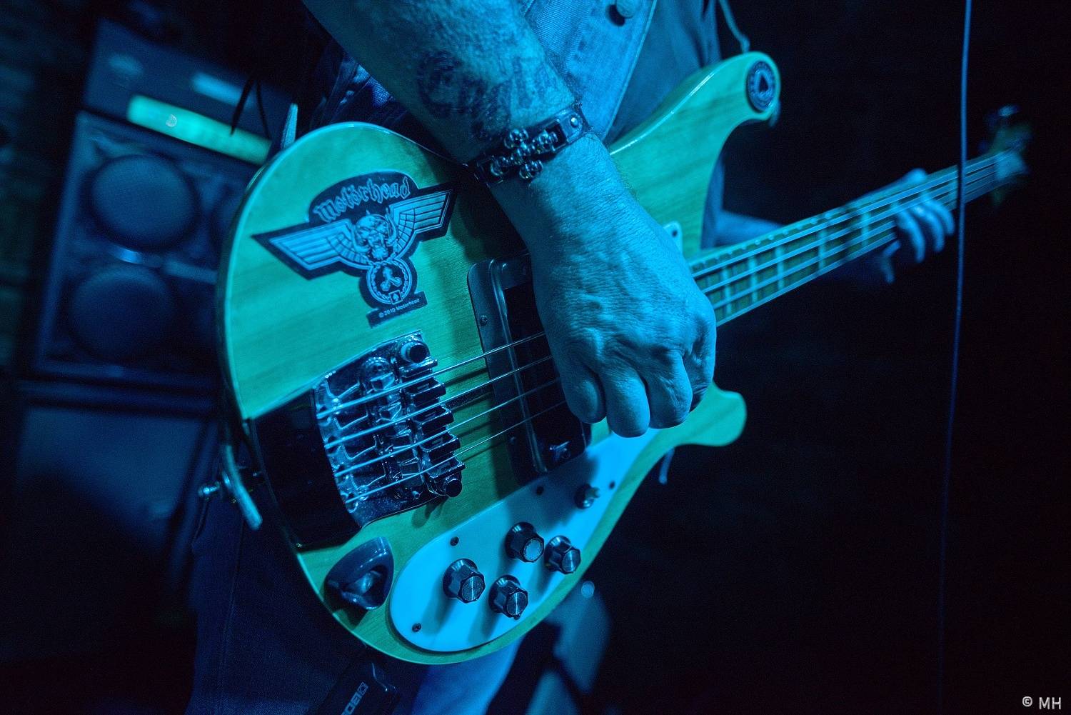 V Plzni vzpomínali na Lemmyho. V Parlamentu zahráli Bradavice, Motörreptile a Zvýšený Riziko