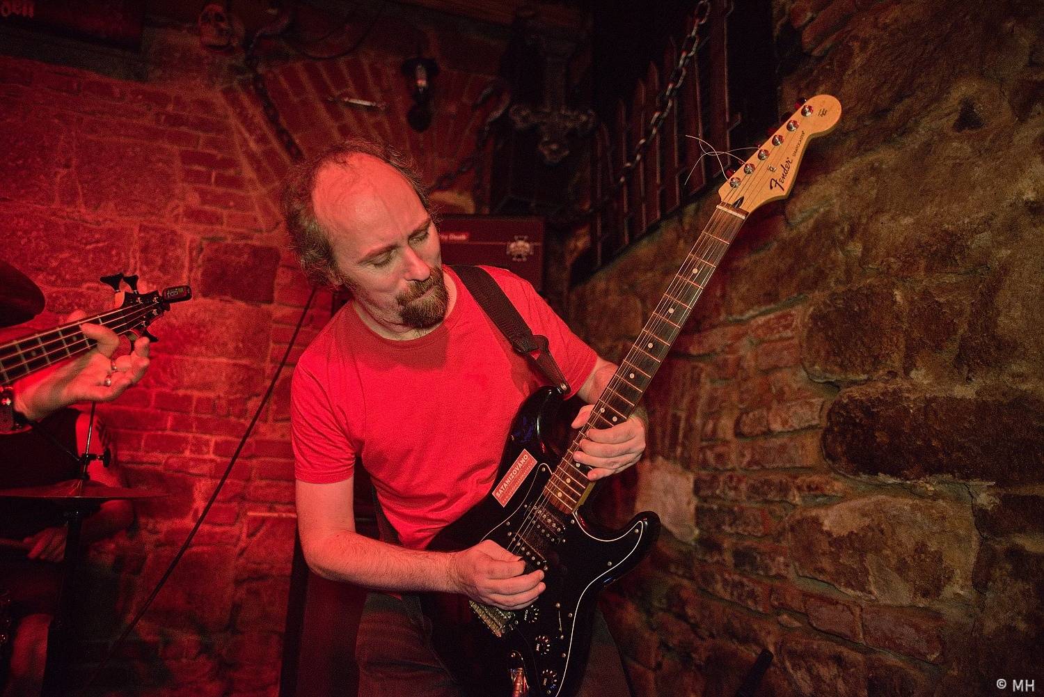 V Plzni vzpomínali na Lemmyho. V Parlamentu zahráli Bradavice, Motörreptile a Zvýšený Riziko