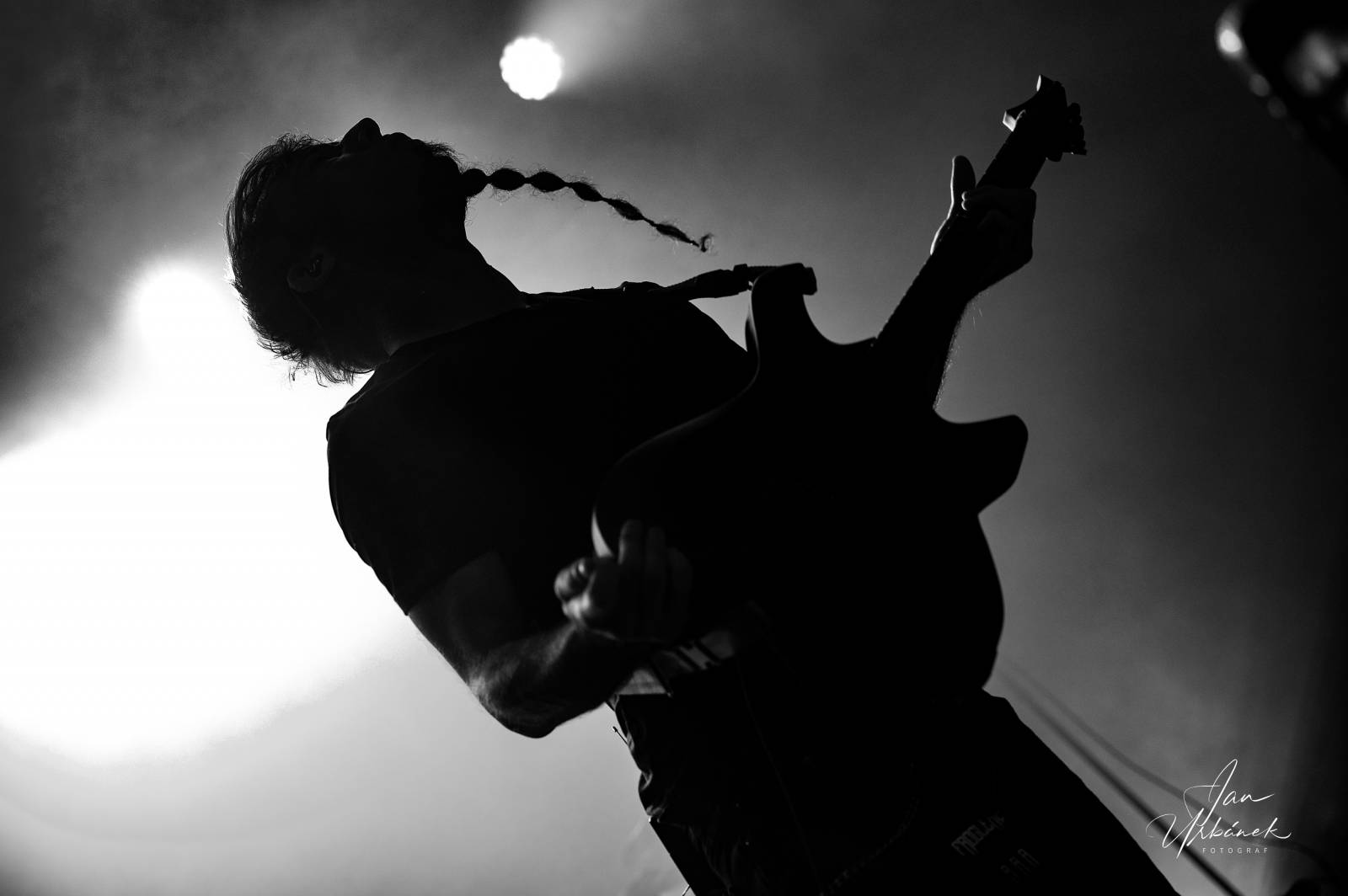 Rok 2022 objektivem fotografů | Jan Urbánek zachytil Stromboli v lomu Amerika, Tři sestry, Kabát i Heilung