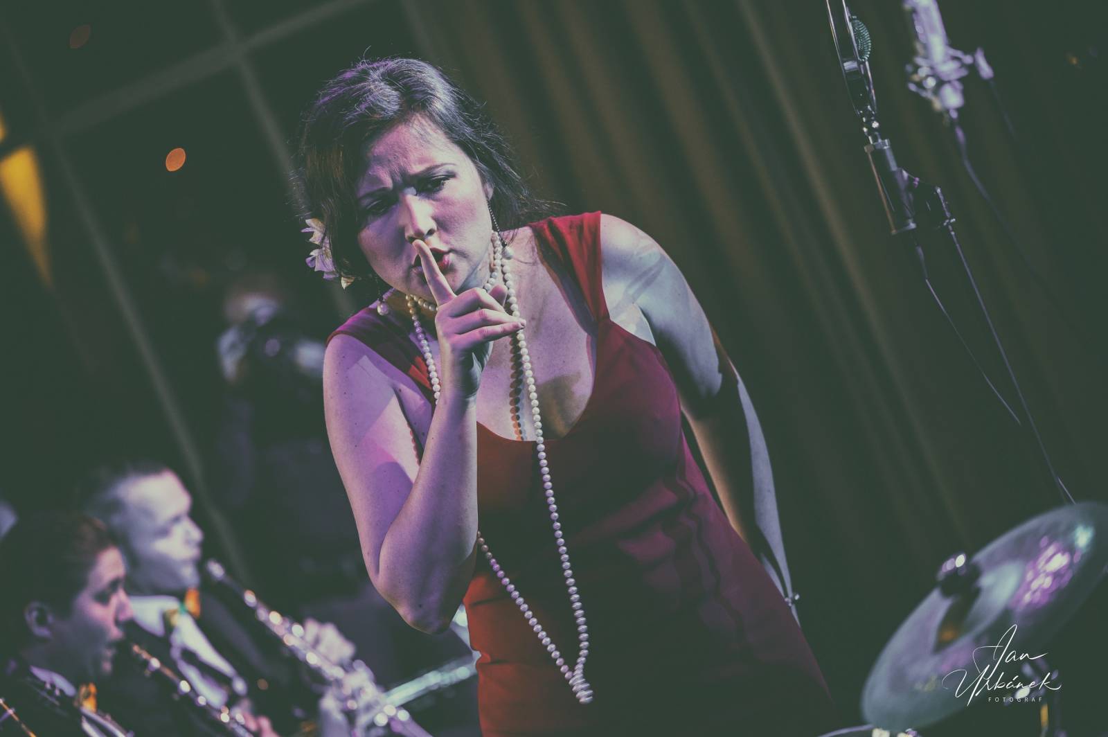 Rok 2022 objektivem fotografů | Jan Urbánek zachytil Stromboli v lomu Amerika, Tři sestry, Kabát i Heilung