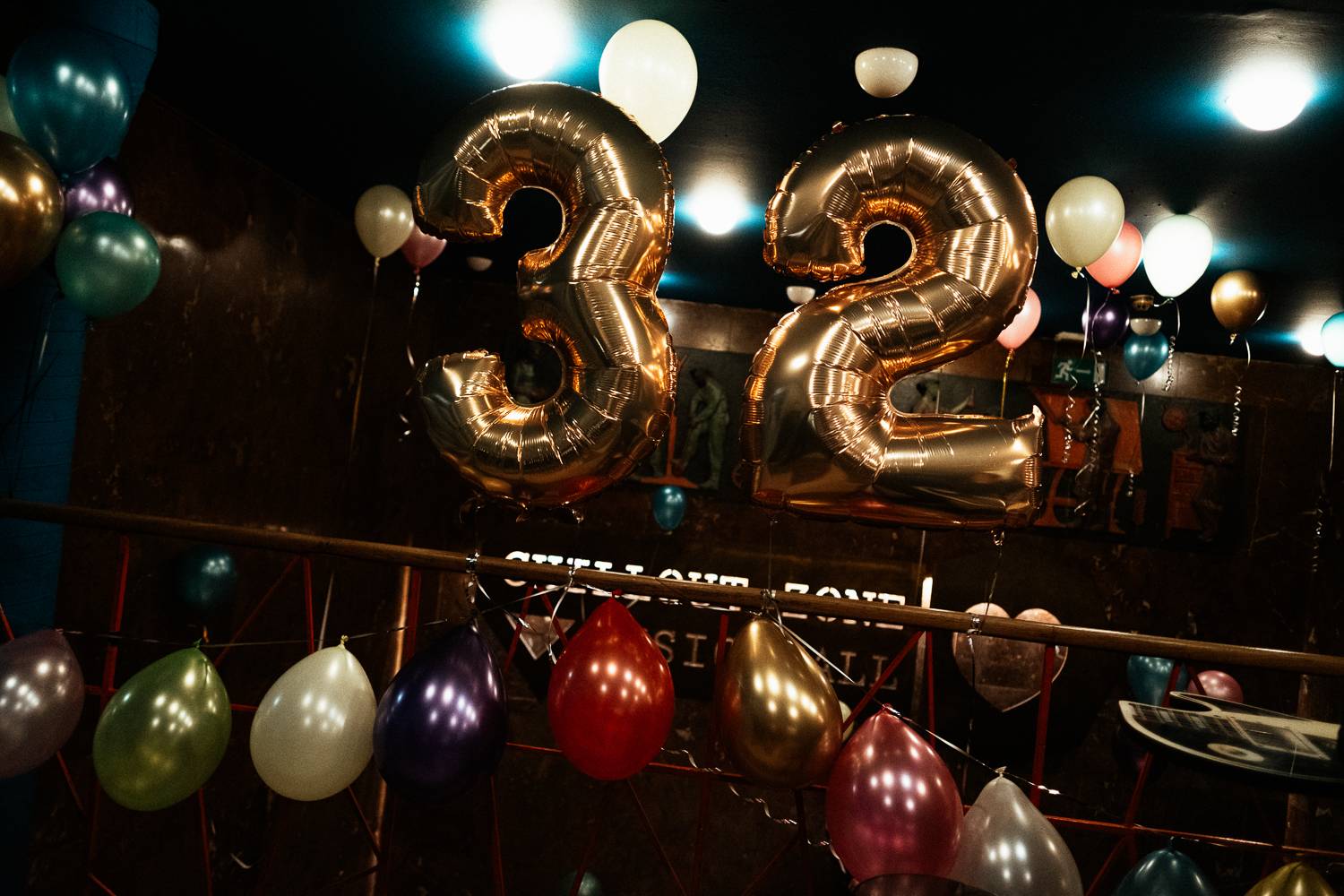 Rock Café slavilo 32. narozeniny, přáli mu 7krát3 a The Valentines