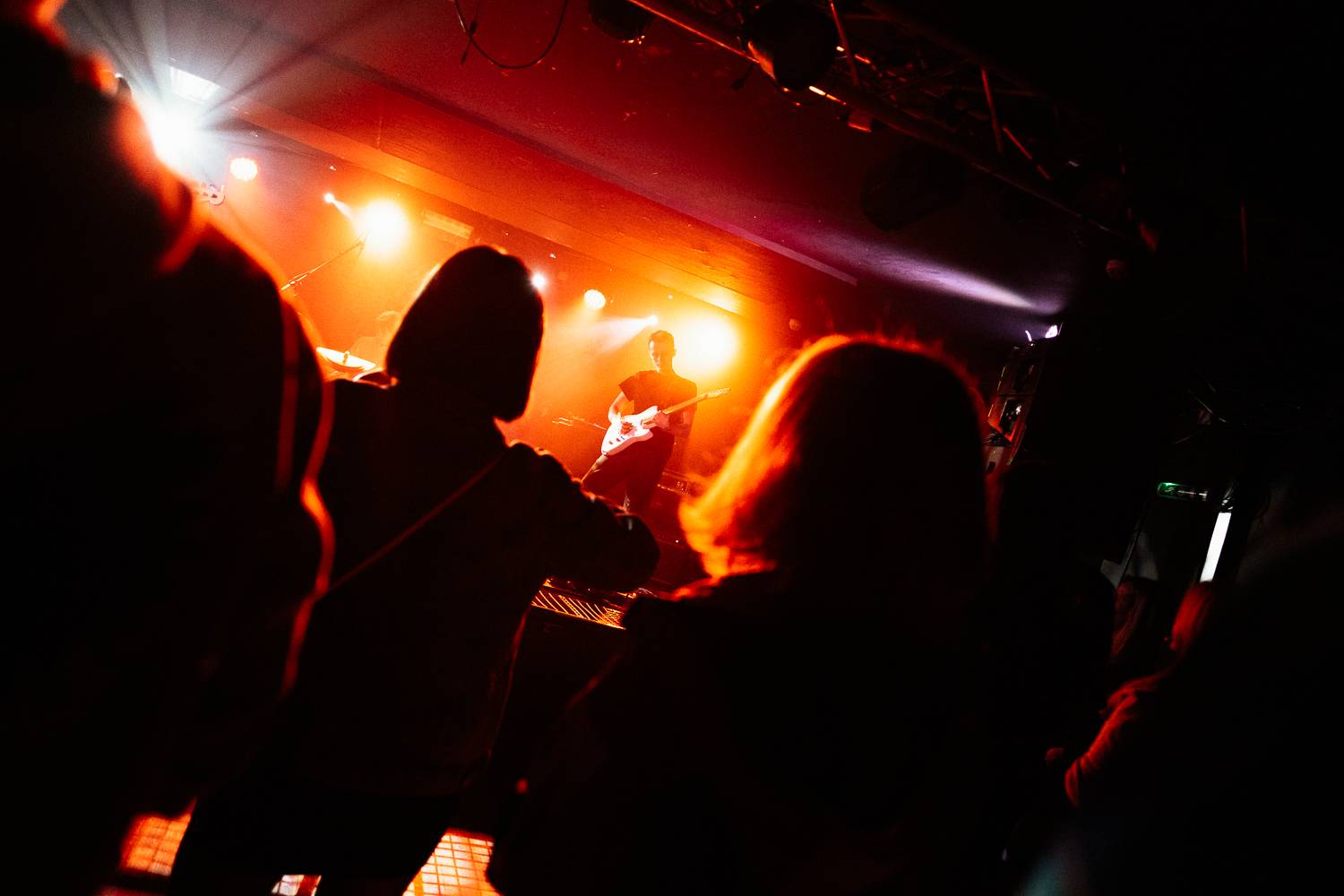 Rock Café slavilo 32. narozeniny, přáli mu 7krát3 a The Valentines