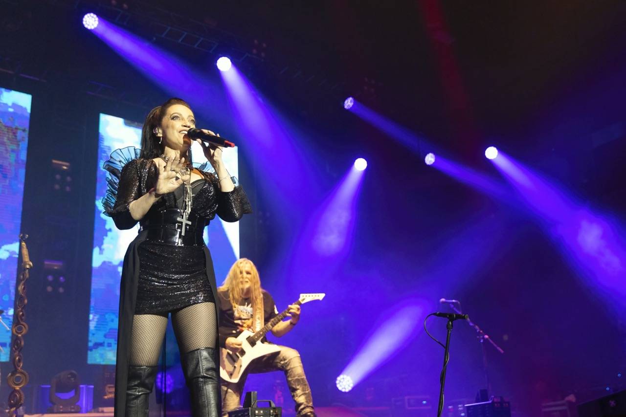 Arakain slavil v O2 universu čtyřicátiny, přáli mu Petr Kolář i Lucie Bílá