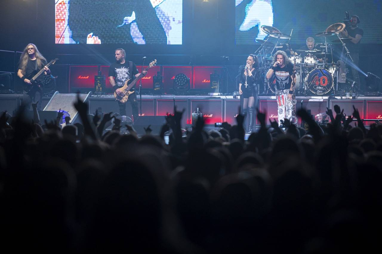 Arakain slavil v O2 universu čtyřicátiny, přáli mu Petr Kolář i Lucie Bílá