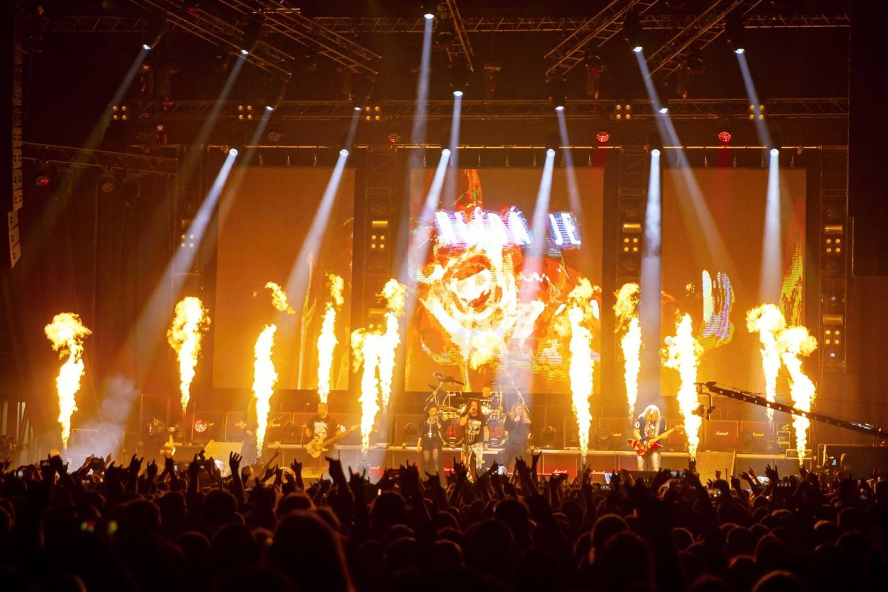 Arakain slavil v O2 universu čtyřicátiny, přáli mu Petr Kolář i Lucie Bílá