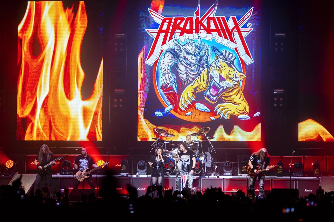 Arakain slavil v O2 universu čtyřicátiny, přáli mu Petr Kolář i Lucie Bílá