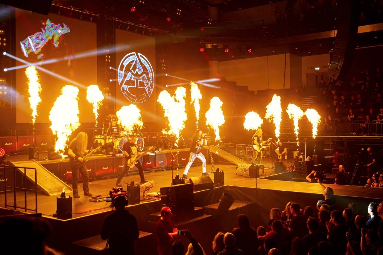 Arakain slavil v O2 universu čtyřicátiny, přáli mu Petr Kolář i Lucie Bílá