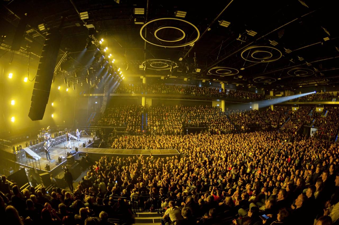 Arakain slavil v O2 universu čtyřicátiny, přáli mu Petr Kolář i Lucie Bílá