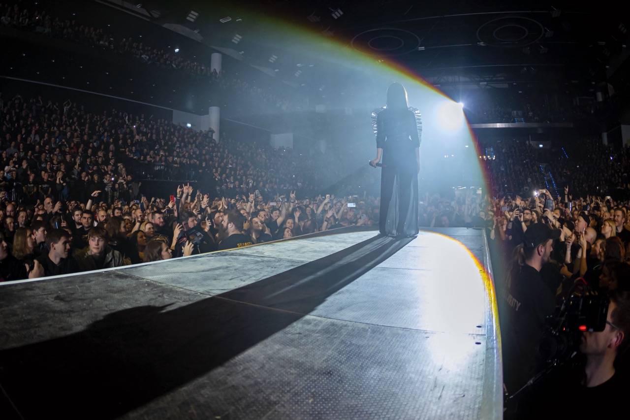 Arakain slavil v O2 universu čtyřicátiny, přáli mu Petr Kolář i Lucie Bílá