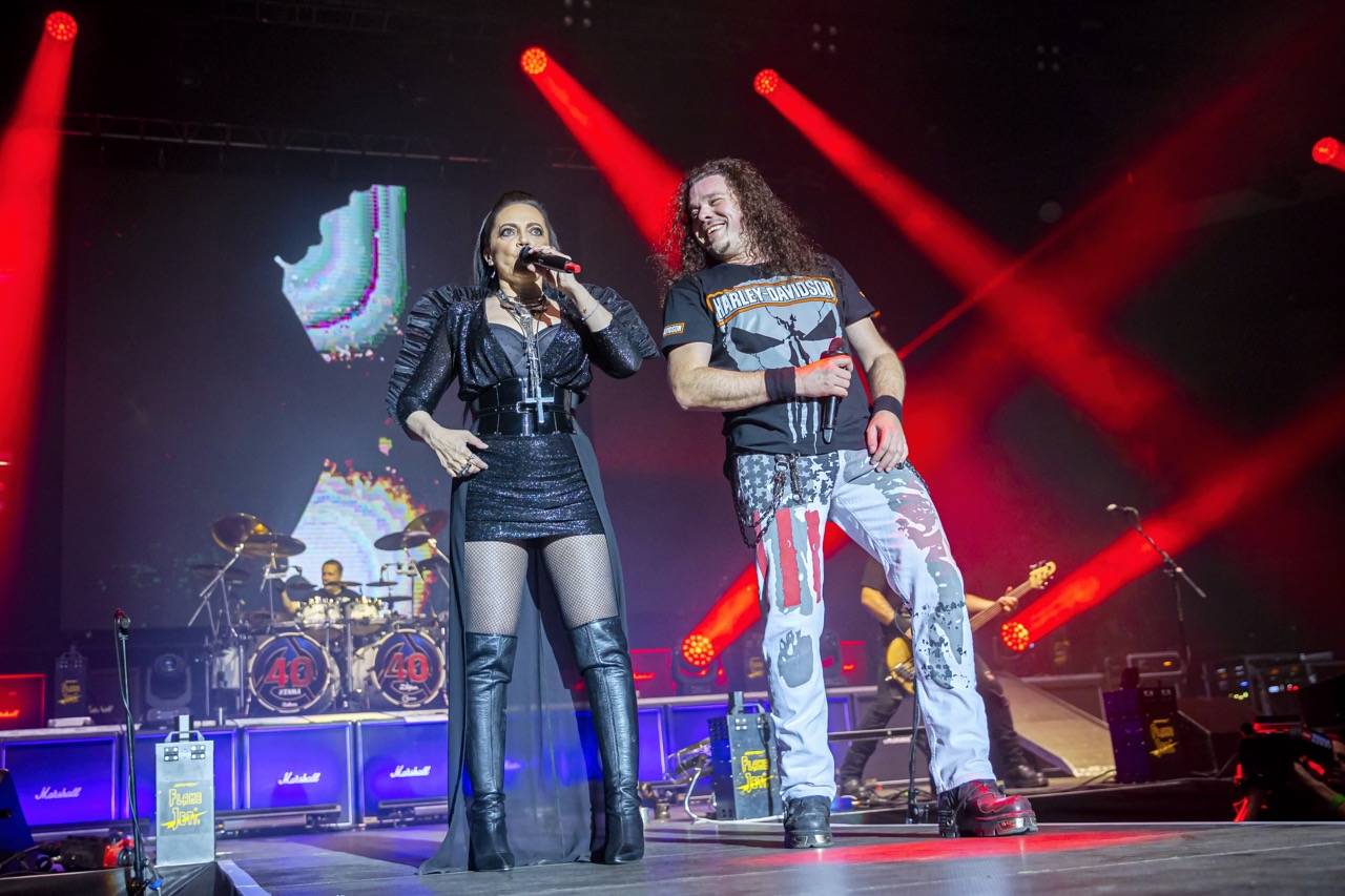 Arakain slavil v O2 universu čtyřicátiny, přáli mu Petr Kolář i Lucie Bílá