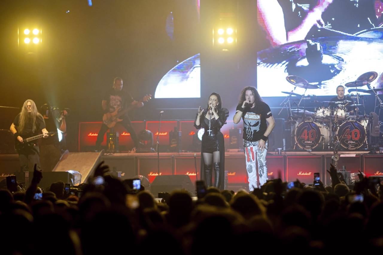 Arakain slavil v O2 universu čtyřicátiny, přáli mu Petr Kolář i Lucie Bílá