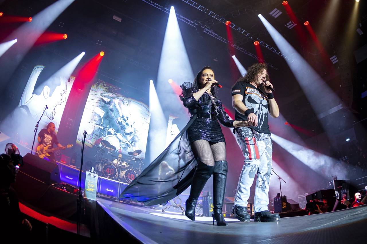 Arakain slavil v O2 universu čtyřicátiny, přáli mu Petr Kolář i Lucie Bílá