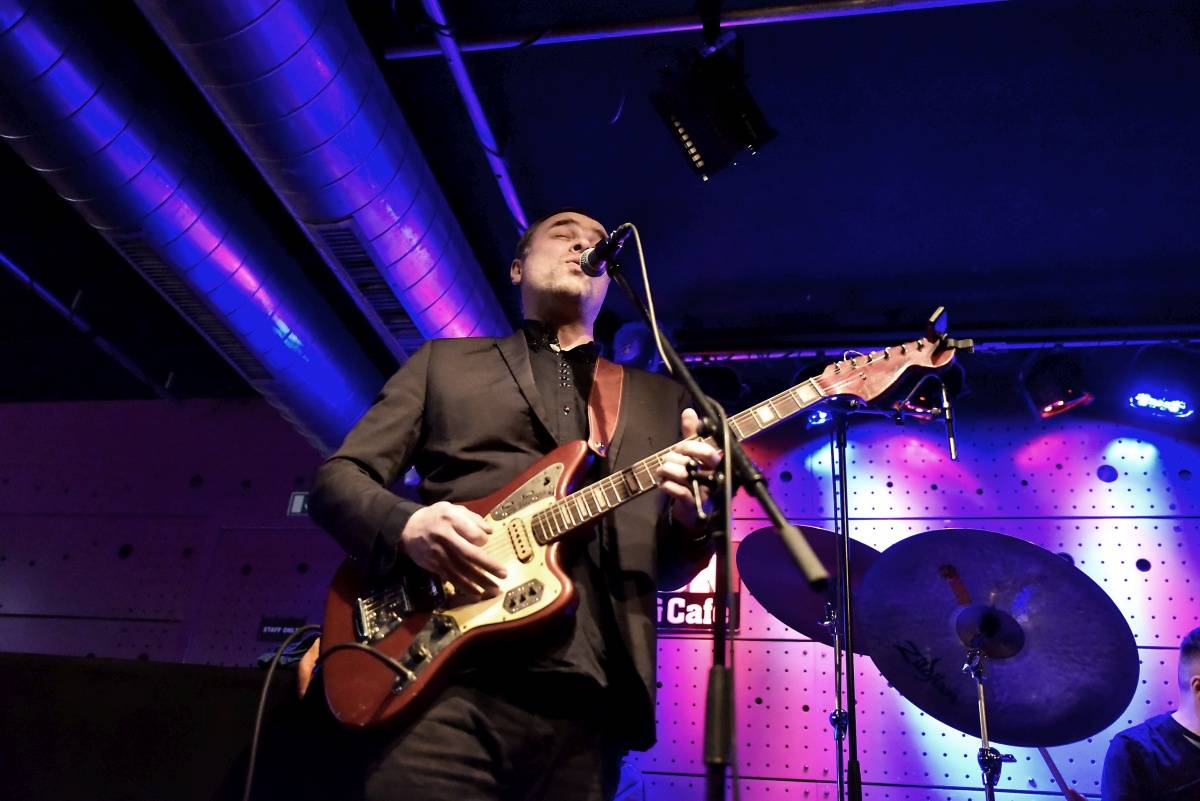 Minus 123 minut druhým objektivem