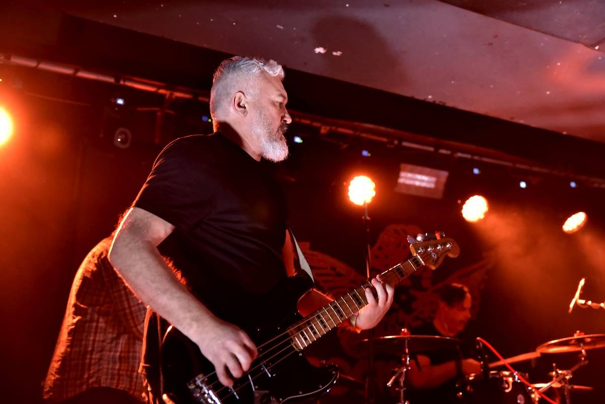 Rock Café hostilo SUPŠ Fest. Akci, na které se učitel promění v normální týpka s kytarou a introvertní student ve řvoucího tygra