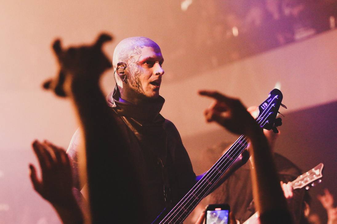 Oxymorrons a Ghøstkid předskakovali ve vyprodaném Lucerna Music Baru Bad Omens