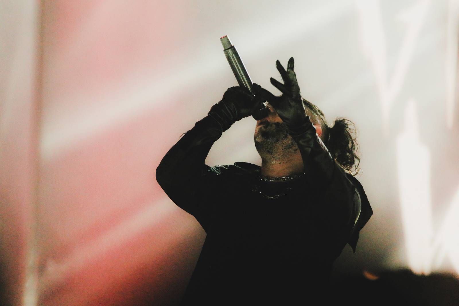 Oxymorrons a Ghøstkid předskakovali ve vyprodaném Lucerna Music Baru Bad Omens