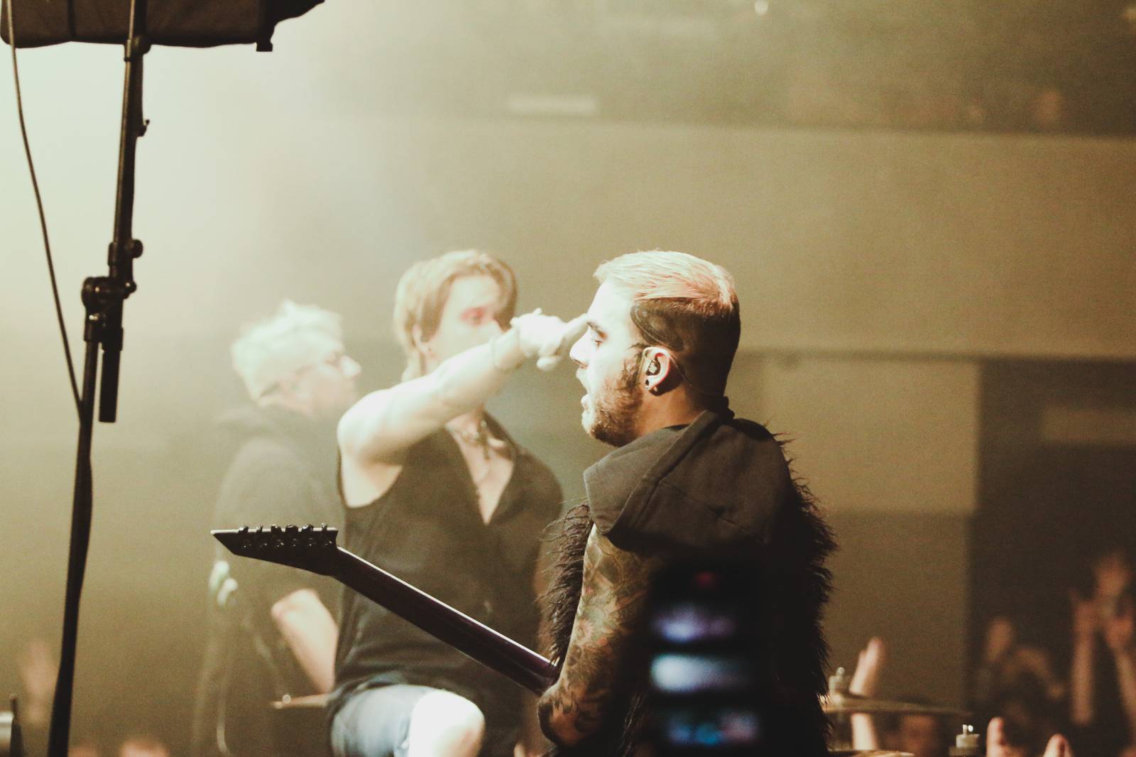 Oxymorrons a Ghøstkid předskakovali ve vyprodaném Lucerna Music Baru Bad Omens