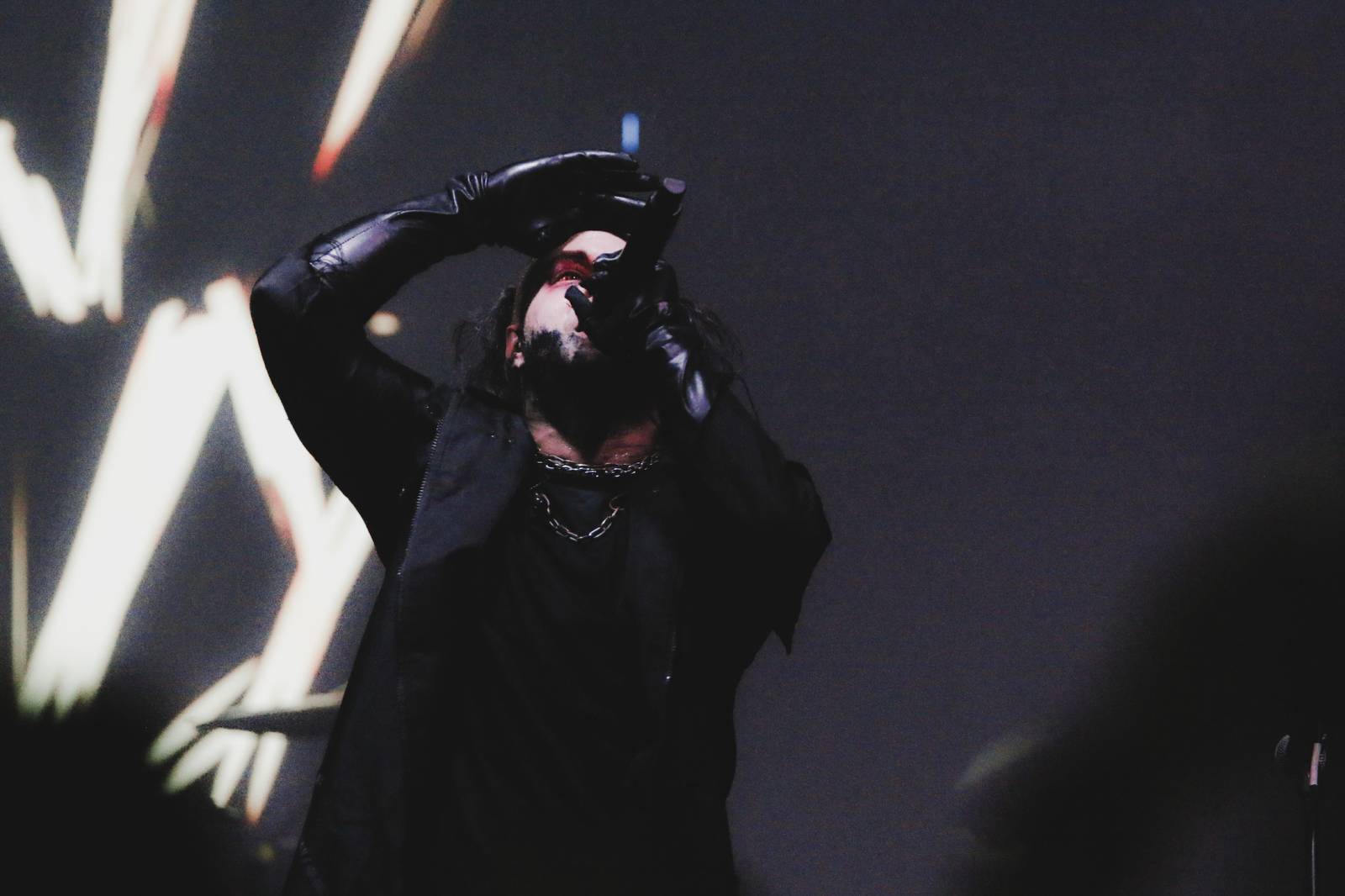 Oxymorrons a Ghøstkid předskakovali ve vyprodaném Lucerna Music Baru Bad Omens