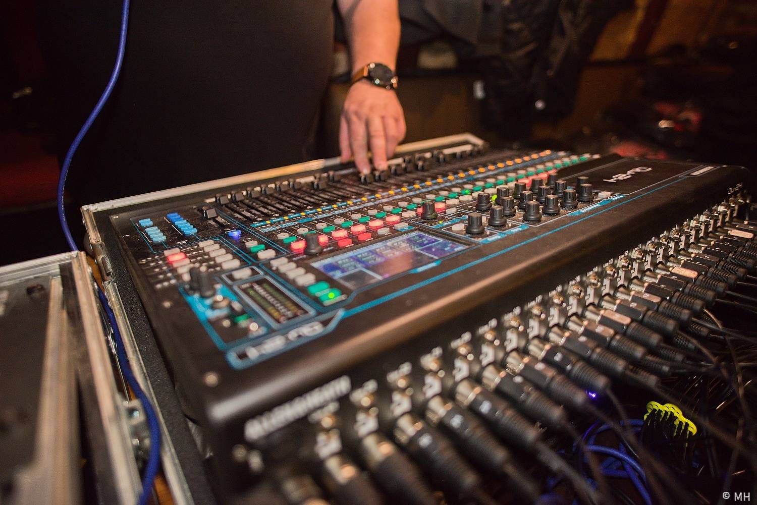 Psora křtila v plzeňském Parlamentu album, nechyběl Petr Korál