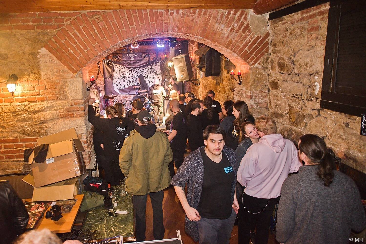 Psora křtila v plzeňském Parlamentu album, nechyběl Petr Korál