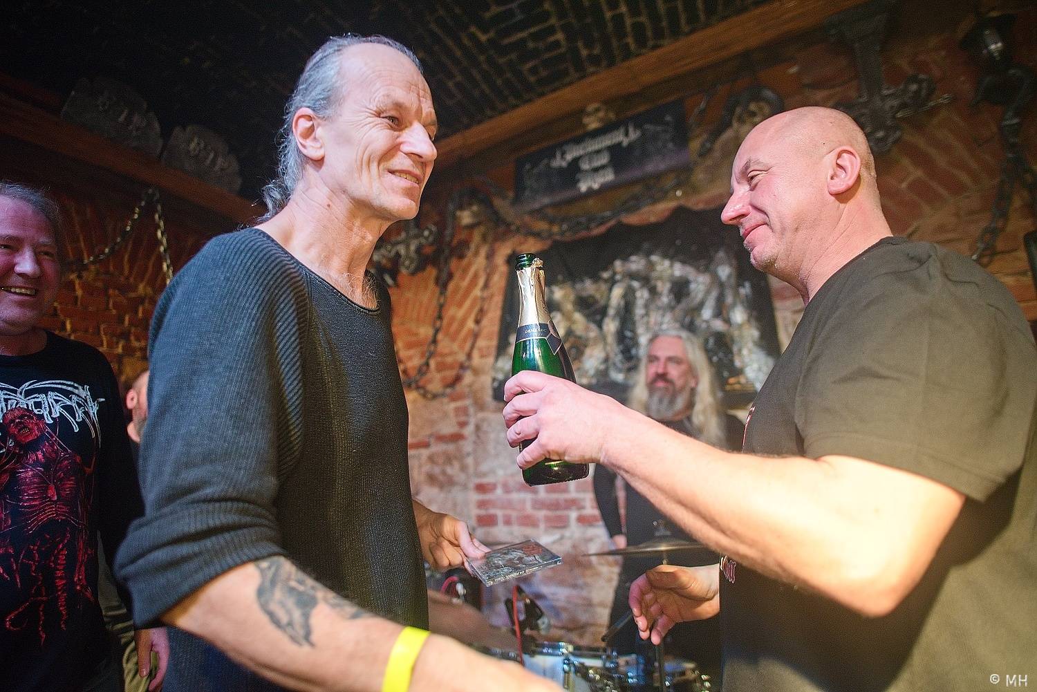 Psora křtila v plzeňském Parlamentu album, nechyběl Petr Korál