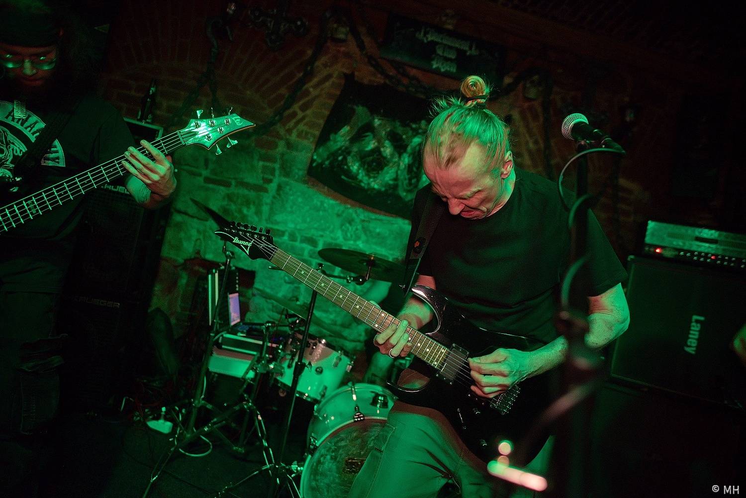 Psora křtila v plzeňském Parlamentu album, nechyběl Petr Korál