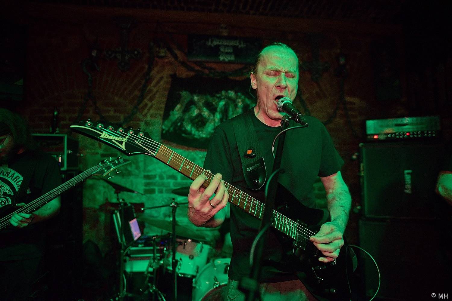 Psora křtila v plzeňském Parlamentu album, nechyběl Petr Korál