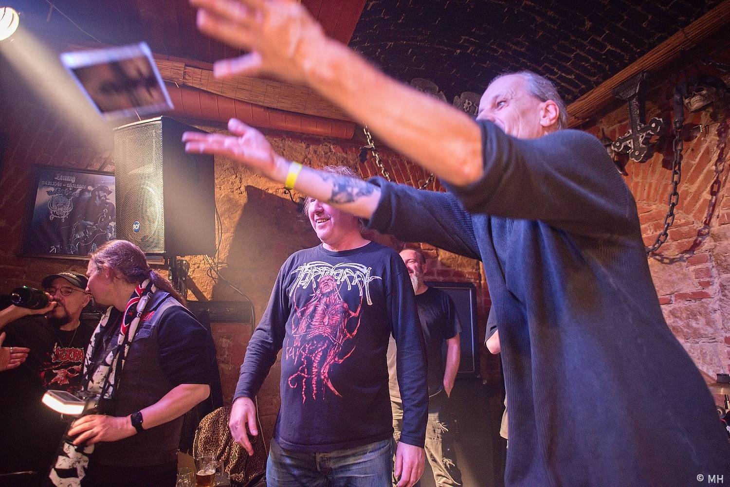 Psora křtila v plzeňském Parlamentu album, nechyběl Petr Korál