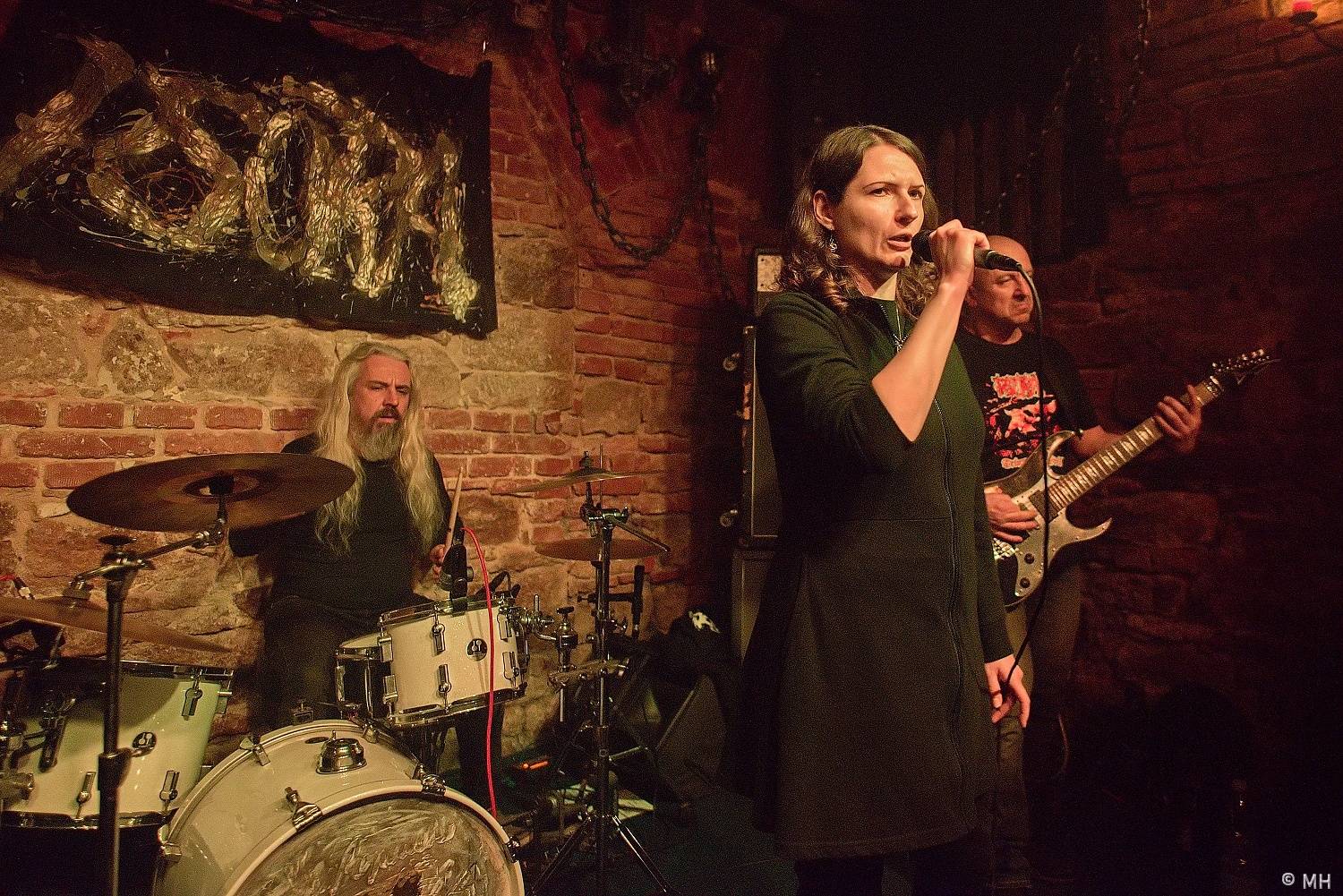 Psora křtila v plzeňském Parlamentu album, nechyběl Petr Korál