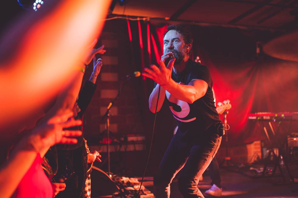 Energičtí Tata Bojs dorazili do Havířova, zaplněná Stolárna jásala nadšením