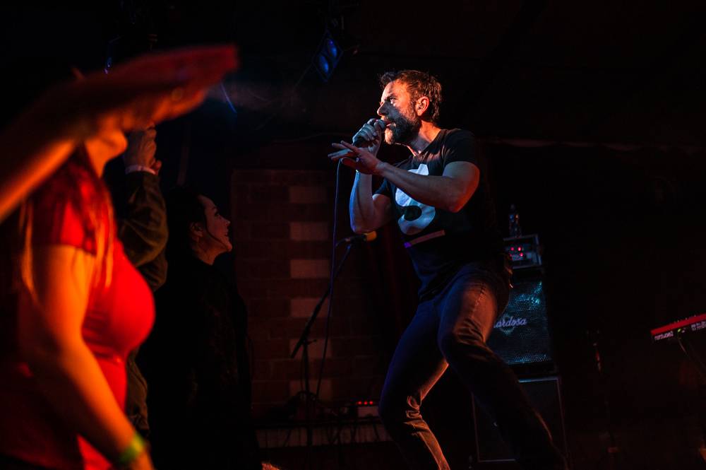 Energičtí Tata Bojs dorazili do Havířova, zaplněná Stolárna jásala nadšením