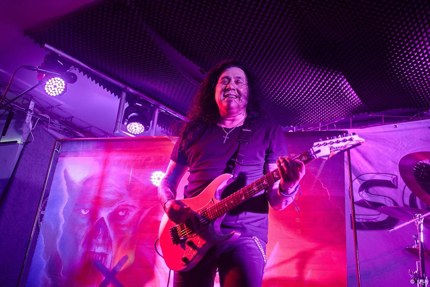 Bílej Medvěd se rozburácel metalem. Zahráli Seven, doprovodili je Arzzen a Nevergreen