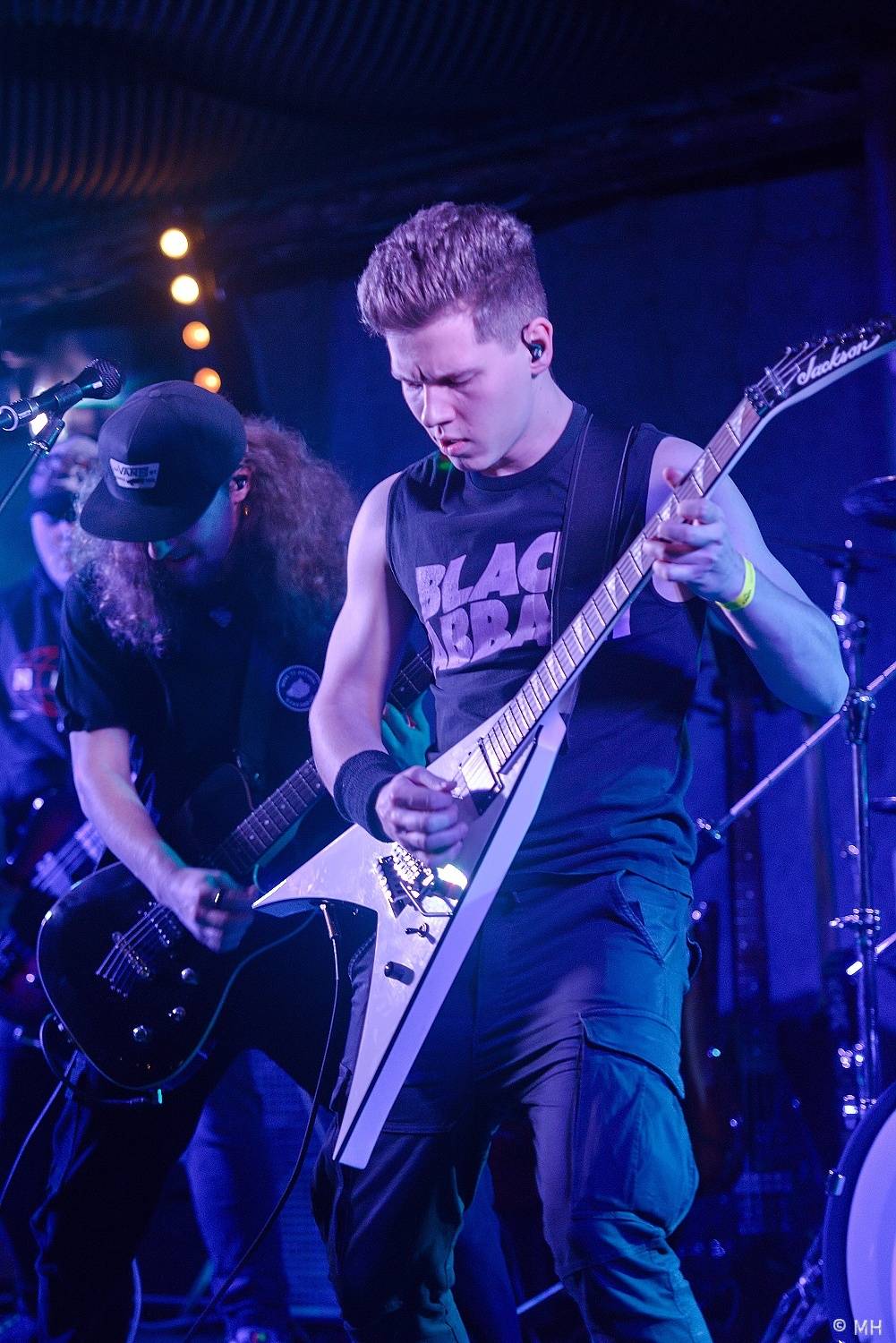 Bílej Medvěd se rozburácel metalem. Zahráli Seven, doprovodili je Arzzen a Nevergreen