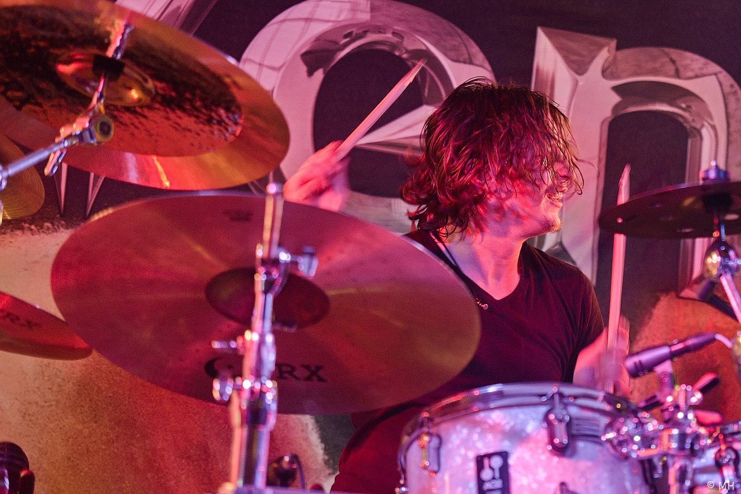 Bílej Medvěd se rozburácel metalem. Zahráli Seven, doprovodili je Arzzen a Nevergreen