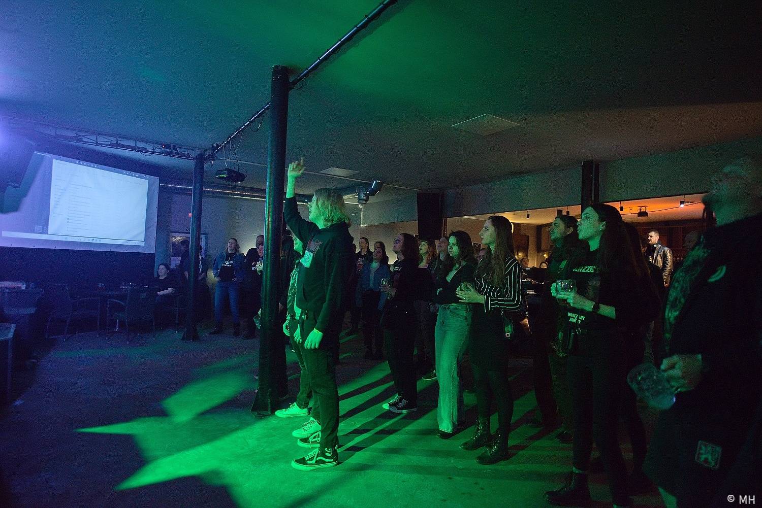 Bílej Medvěd se rozburácel metalem. Zahráli Seven, doprovodili je Arzzen a Nevergreen