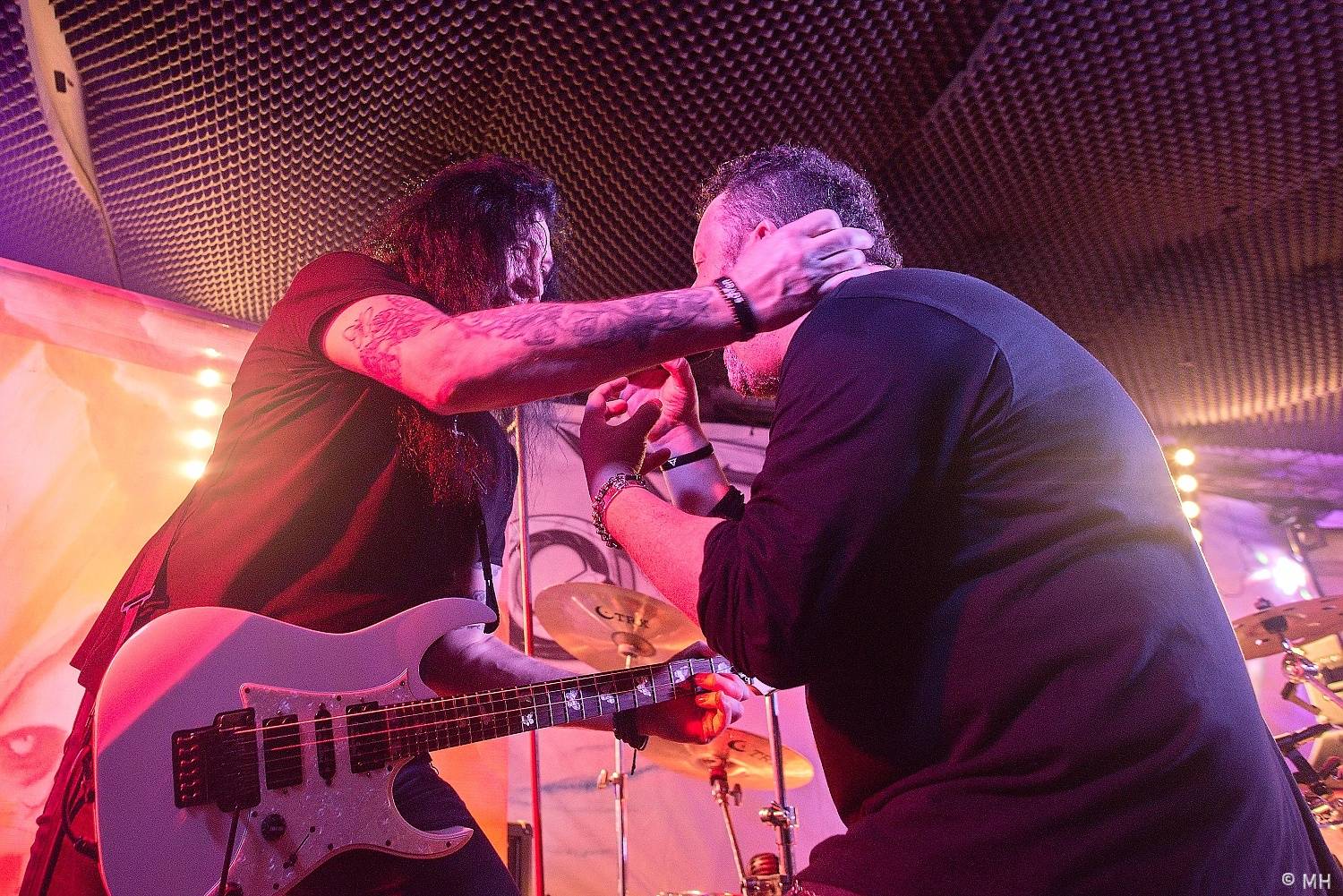 Bílej Medvěd se rozburácel metalem. Zahráli Seven, doprovodili je Arzzen a Nevergreen