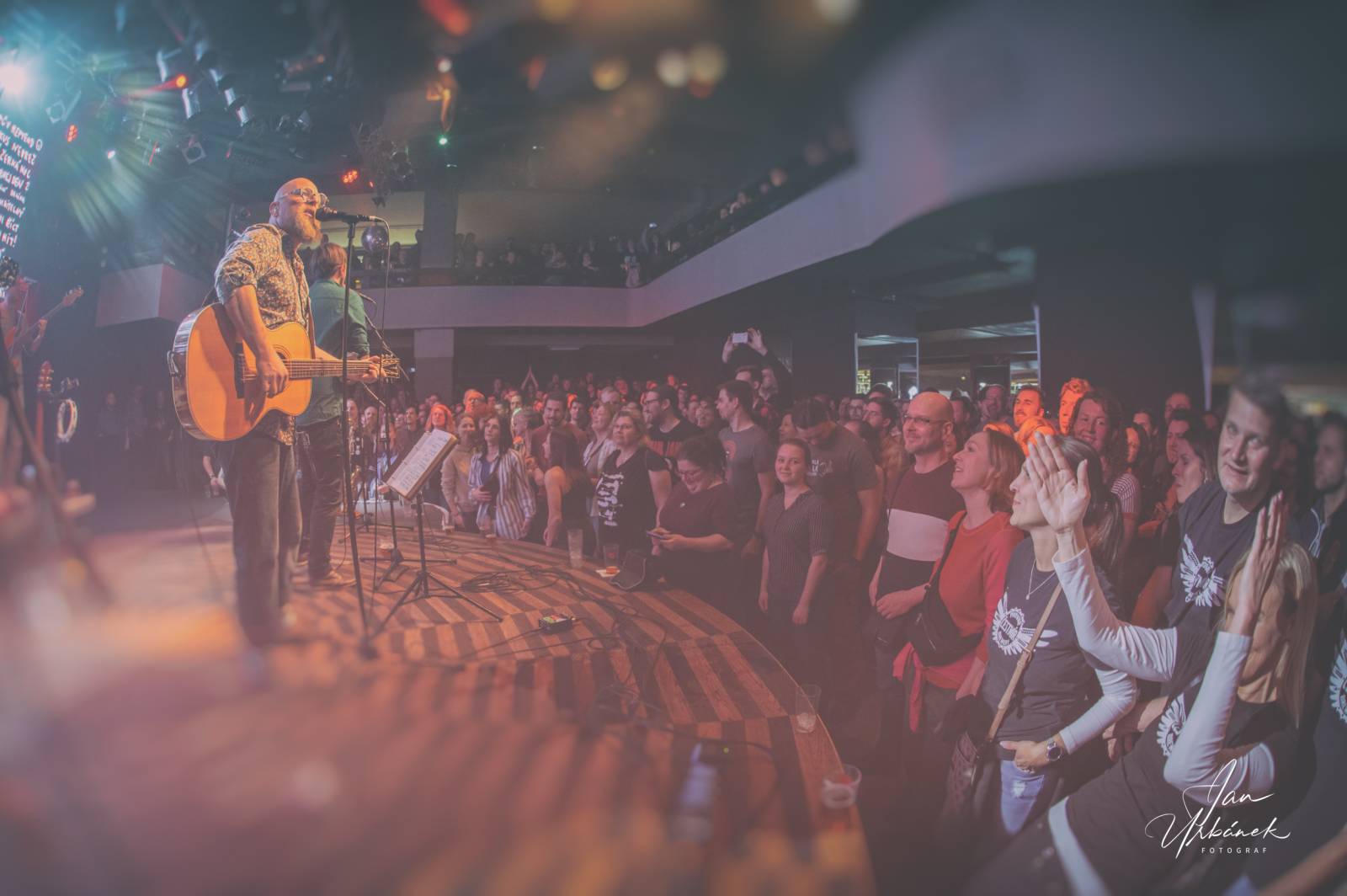 Poletíme? zaplnili pražský Lucerna Music Bar