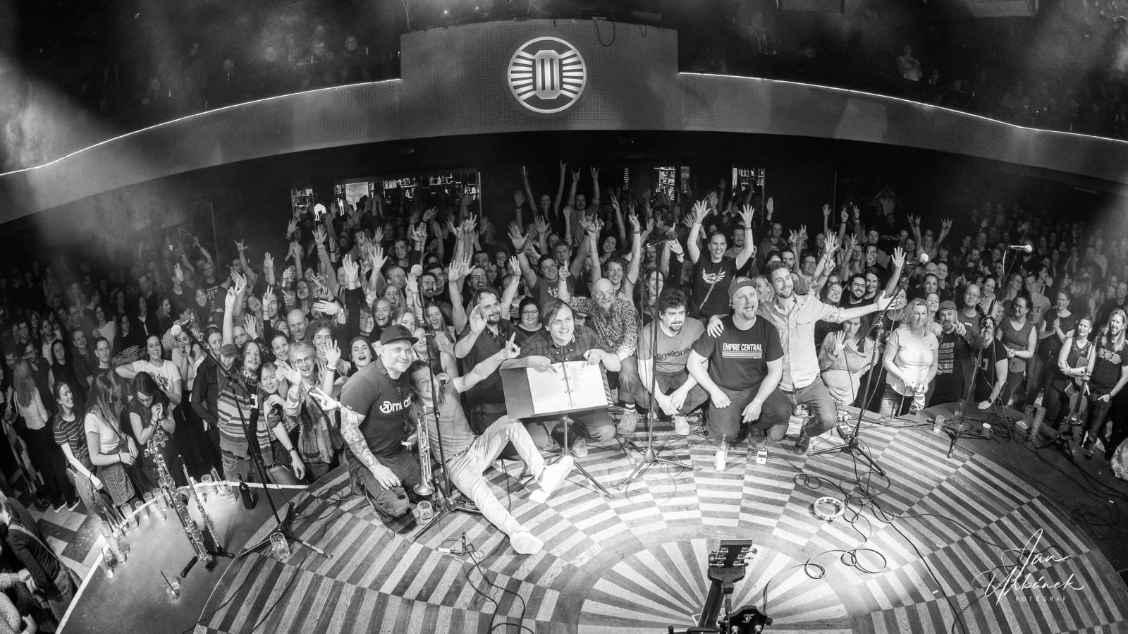 Poletíme? zaplnili pražský Lucerna Music Bar