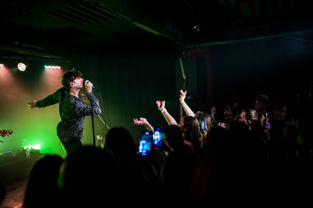 Sofian Medjmedj se v Ostravě cítil jako doma. V Barráku zahájil koncertní sezónu