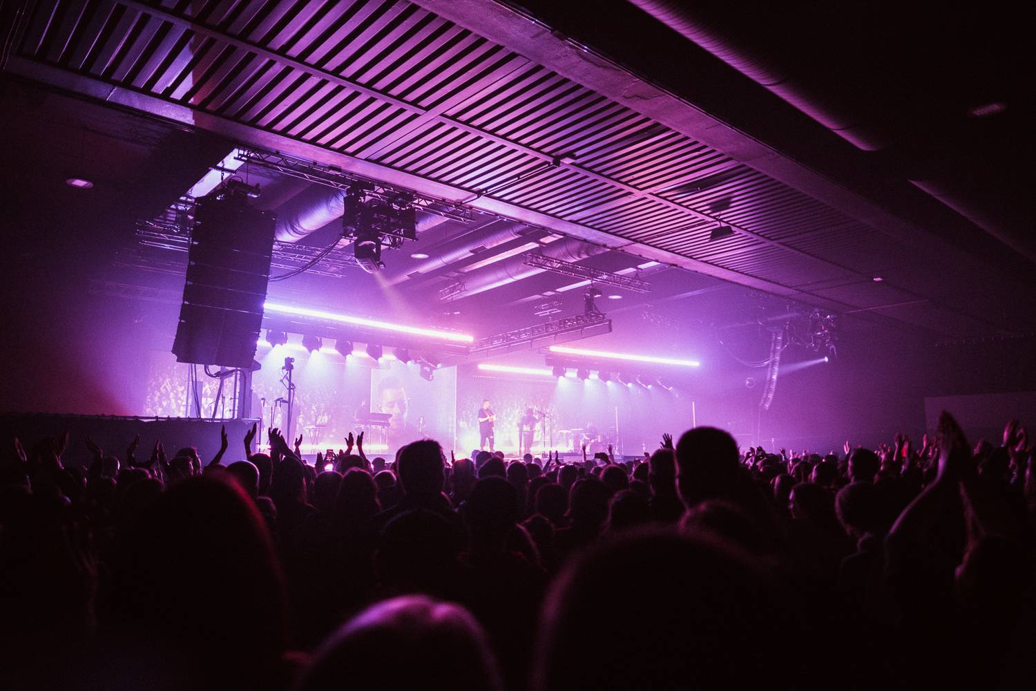 Dermot Kennedy si podmanil Prahu, fanouškům přivezl nové album Sonder