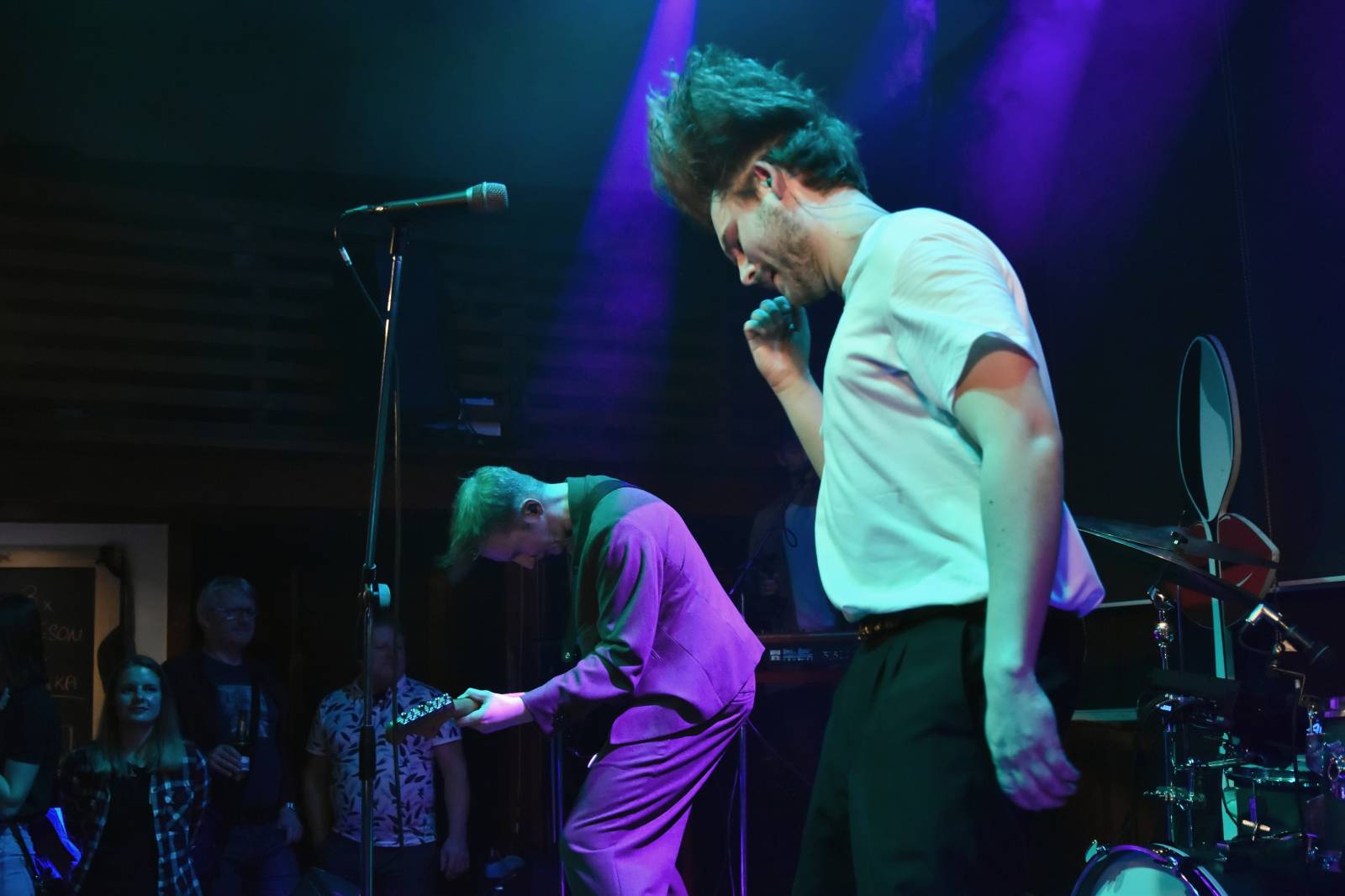 The Silver Spoons roztančili Plzeň, předskakovali jim Page Turners