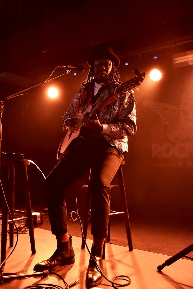 Faada Freddy přivezl do Rock Café v Praze směs gospelu, soulu, jazzu, reggae, popu a hip hopu